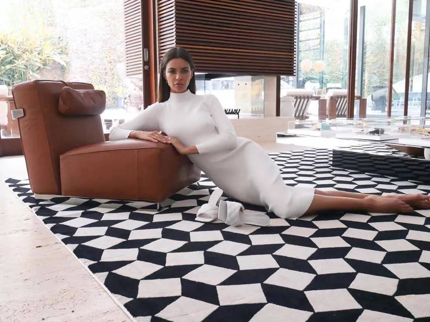 .