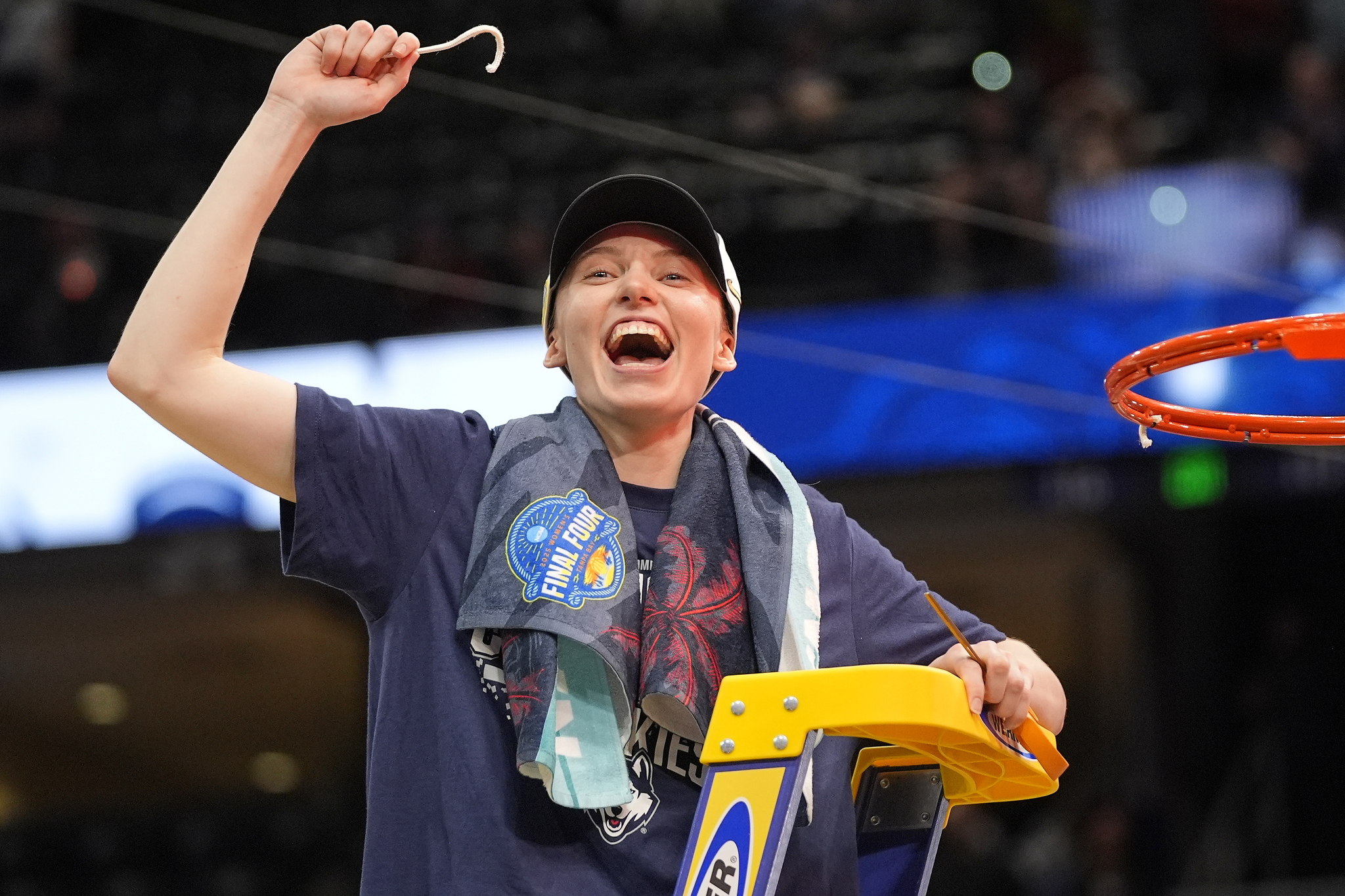 Paige Bueckers during National Championship