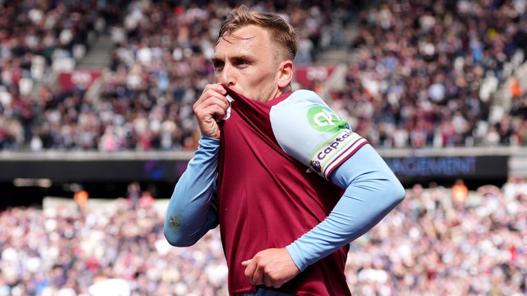 West Ham United's Jarrod Bowen celebrates scoring against Tottenham
